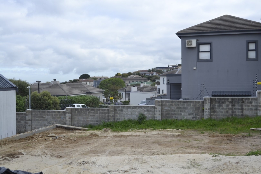  Bedroom Property for Sale in Mzuri Estate Western Cape